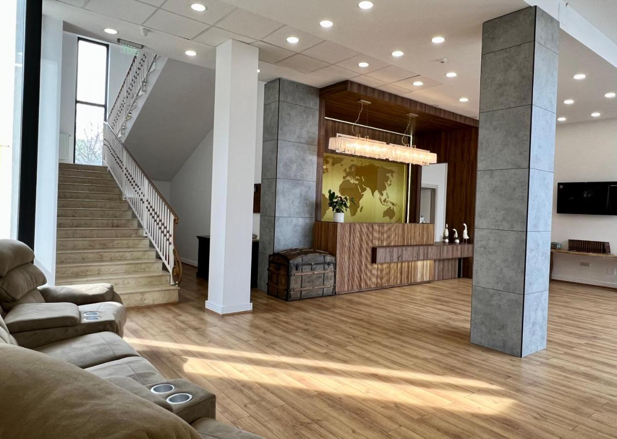 Bliss Inn Tunari Voluntari Bagian luar foto