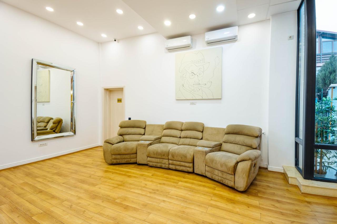 Bliss Inn Tunari Voluntari Bagian luar foto